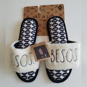 NWT Rae Dunn Women's Slippers Besos Size M 7-8 Black White